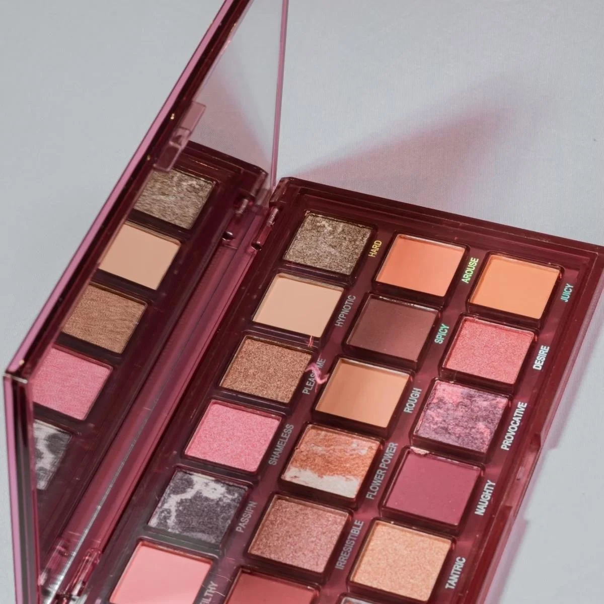 ซีไนน์ อาย แชโดว์ คัลเลอร์